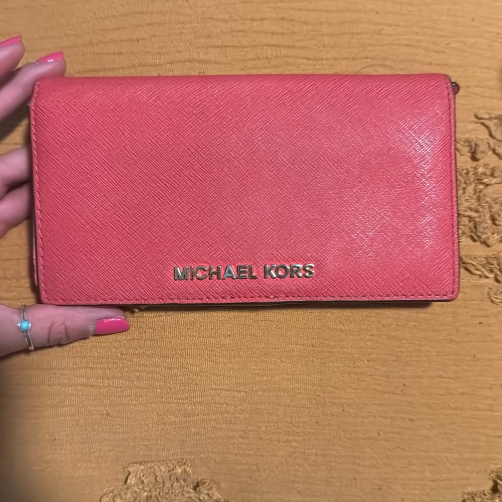 Michael kors wallet.